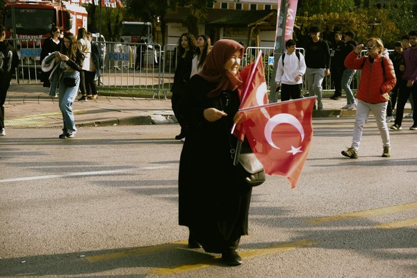 Accès à l'Eau Potable : Stratégies Innovantes pour Faire Face aux Défis Climatiques
